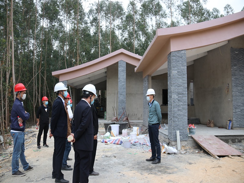 1584517811970495.jpg 廣東省茂名市獨立工礦區茂名露天礦環湖路改造及體育設施建設工程項目現場1.jpg